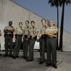 Bilder 10-8: Officers on Duty