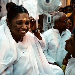 Bilder Darshan - Die Umarmung