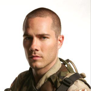 Bilder Luke MacFarlane