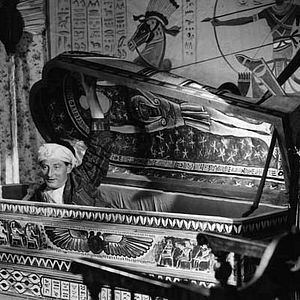 Bilder Der Mörder wohnt in Nr. 21