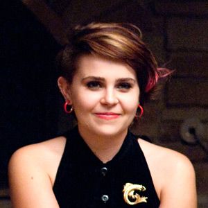 Bilder Mae Whitman