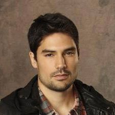 Bilder D.J. Cotrona