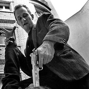 Bilder Mann beißt Hund