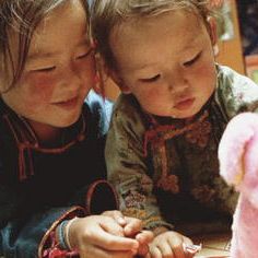 Bilder Die Höhle des gelben Hundes