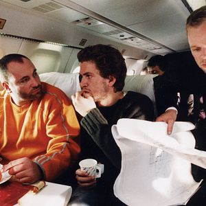 Bilder Old Men in New Cars - In China essen sie Hunde 2