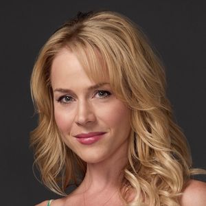 Bilder Julie Benz