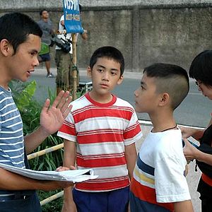 Bilder Dek Hor - Das Internat