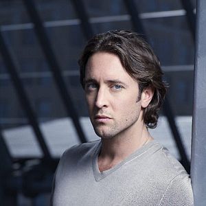 Bilder Alex O'Loughlin