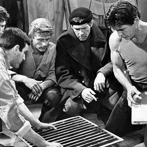 Bilder Gesprengte Ketten