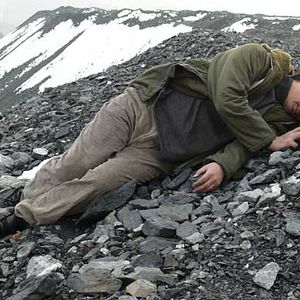 Bilder With the Girl of Black Soil