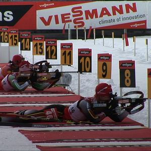 Bilder Mit den Waffen einer Frau