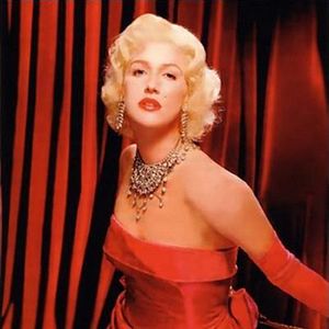 Bilder Poppy Montgomery