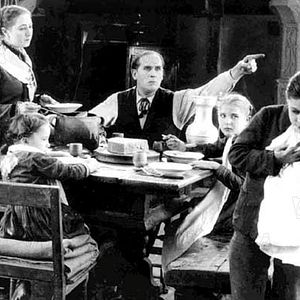 Bilder Rachel Devirys