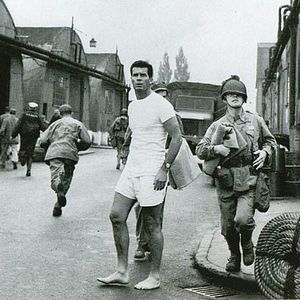 Bilder Nur für Offiziere