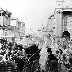 Bilder Krieg und Frieden