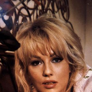 Bilder OSS 117 - Pulverfaß Bahia