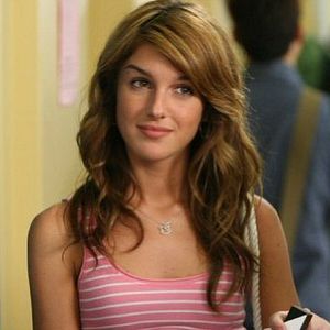 Bilder Shenae Grimes-Beech