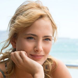 Bilder Nora Arnezeder