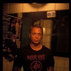 Bilder Otto; or, Up with Dead People