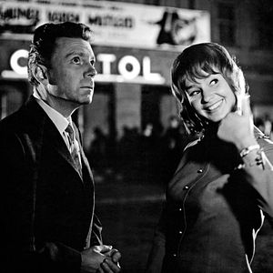 Bilder Hände hoch oder ich schieße