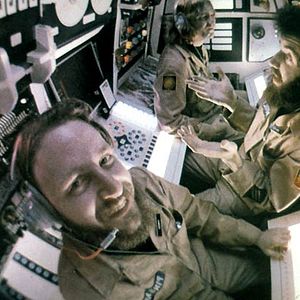 Bilder Dark Star - Finsterer Stern