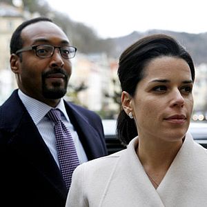 Bilder The Philanthropist