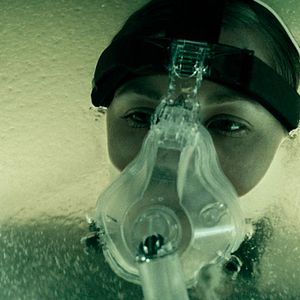 Bilder Cargo - Da draußen bist du allein