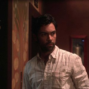 Bilder Across the Hall