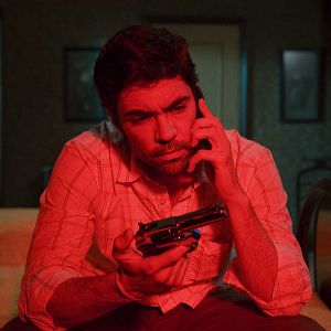 Bilder Across the Hall