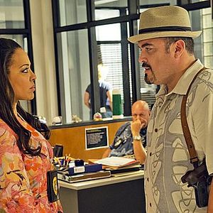 Bilder Luna Lauren Velez