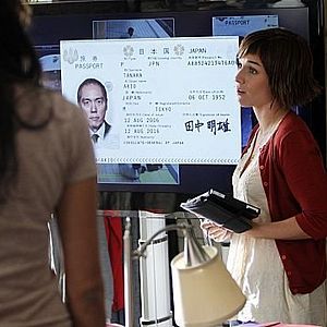 Bilder Renee Felice Smith