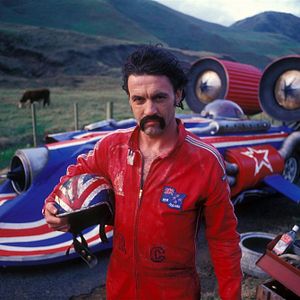 Bilder The Devil Dared Me to