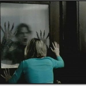 Bilder Left in Darkness