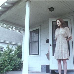 Bilder A Gun For Jennifer