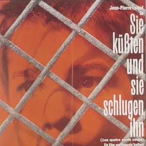 Bilder Sie küssten und sie schlugen ihn