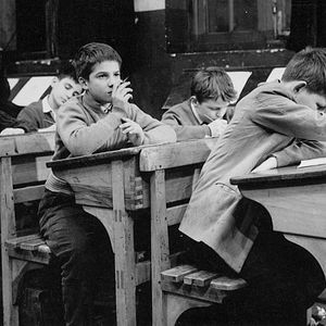 Bilder Sie küssten und sie schlugen ihn