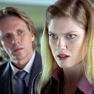 Bilder Wenn der Mond auf die Erde stürzt