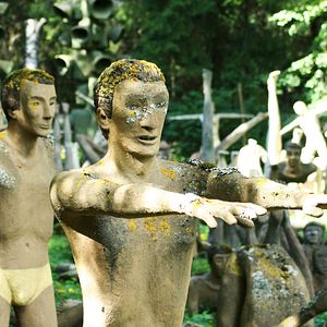 Bilder Self-Made Paradise