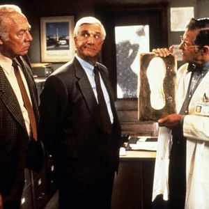 Bilder Die nackte Kanone 2 ½