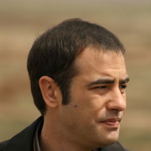 Bilder Tayanç Ayaydın