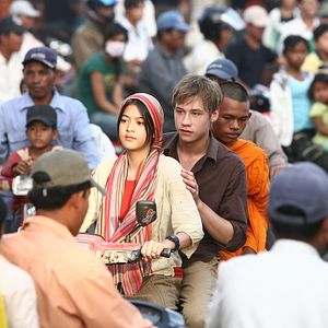 Bilder Apinya Sakuljaroensuk