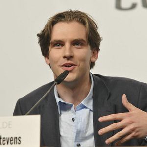 Bilder Dan Stevens