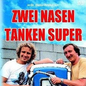 Bilder Zwei Nasen tanken Super