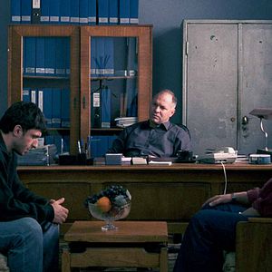 Bilder Police, Adjective