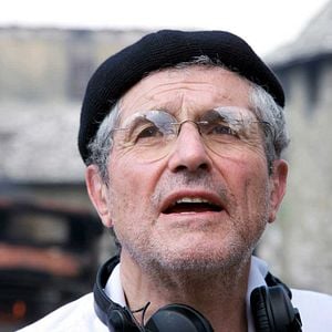 Bilder What Love May Bring