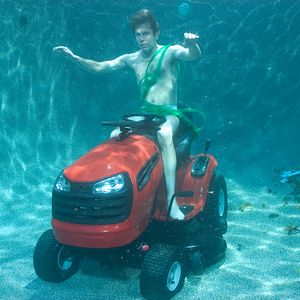 Bilder Derrick Borte