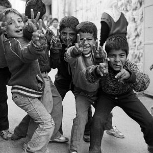 Bilder Kinder der Steine - Kinder der Mauer