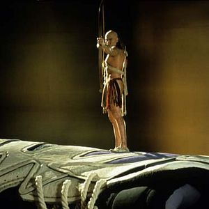 Bilder Der Indianer im Küchenschrank