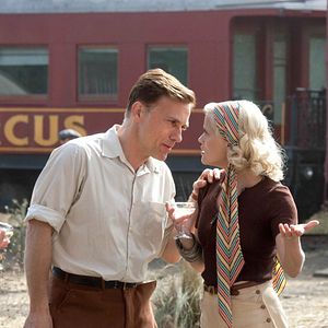 Bilder Wasser für die Elefanten