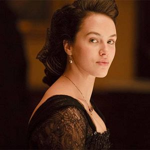 Bilder Jessica Brown Findlay
